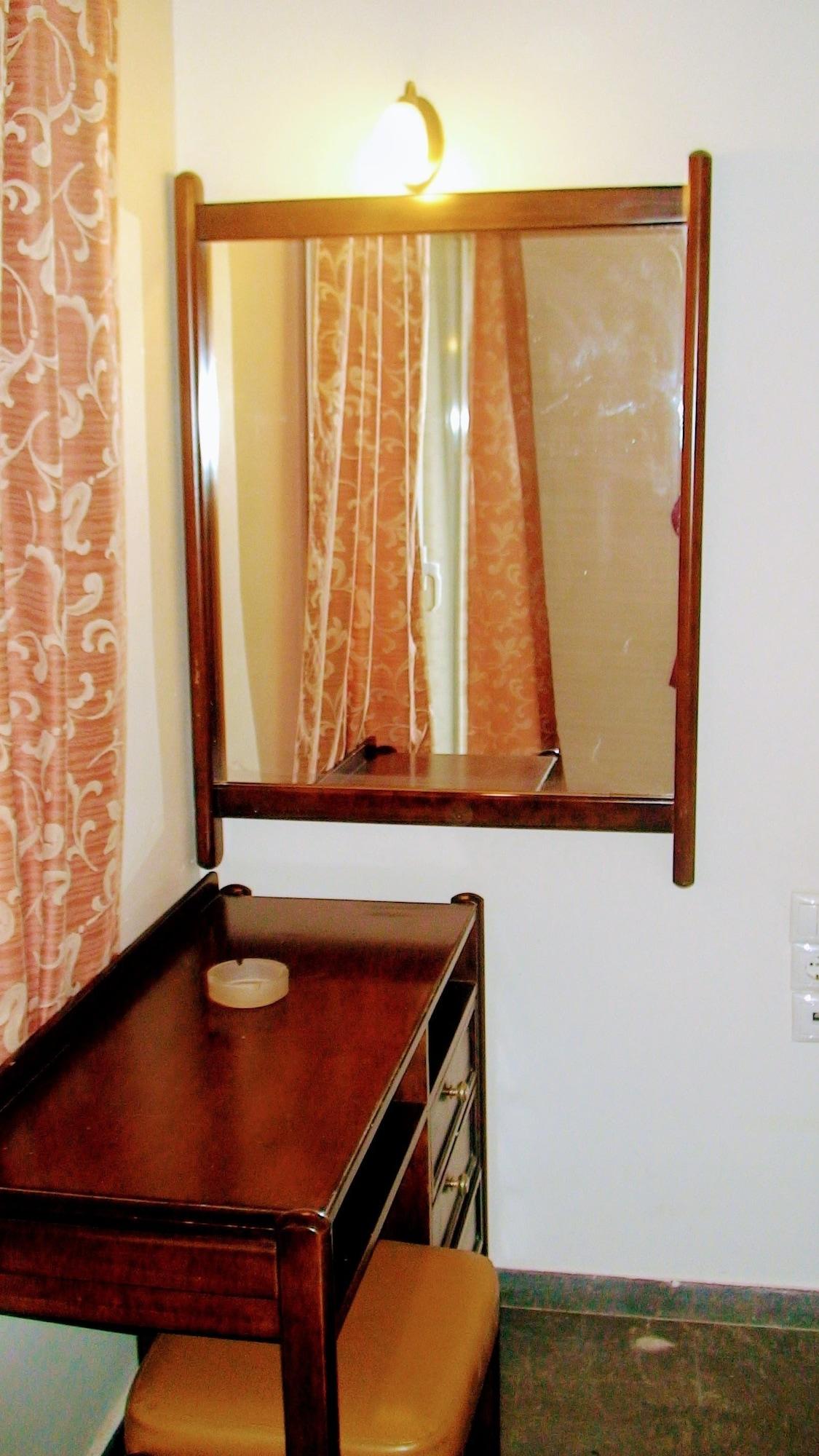 Ambrosia Hotel Mália Zewnętrze zdjęcie