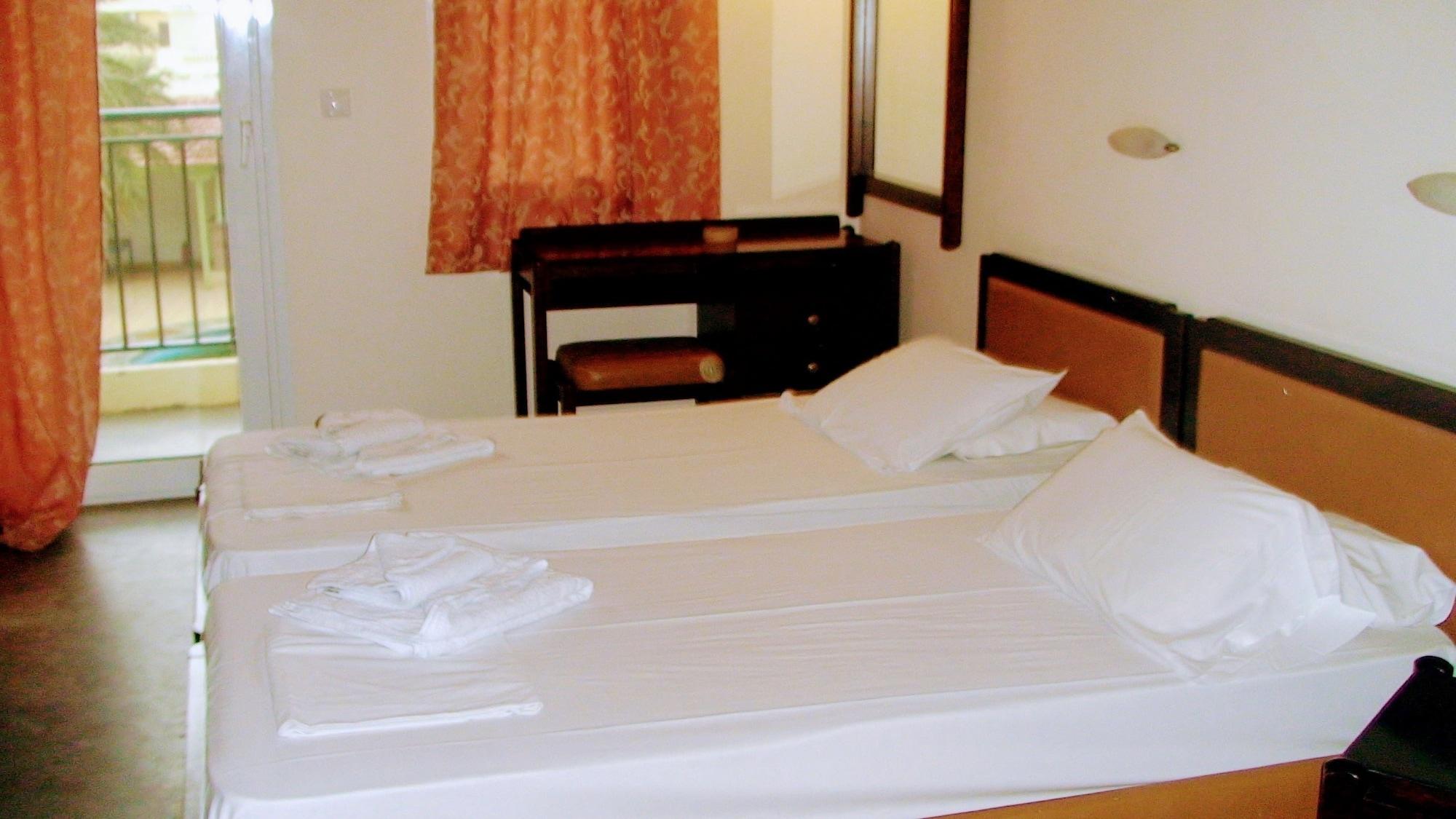 Ambrosia Hotel Mália Zewnętrze zdjęcie