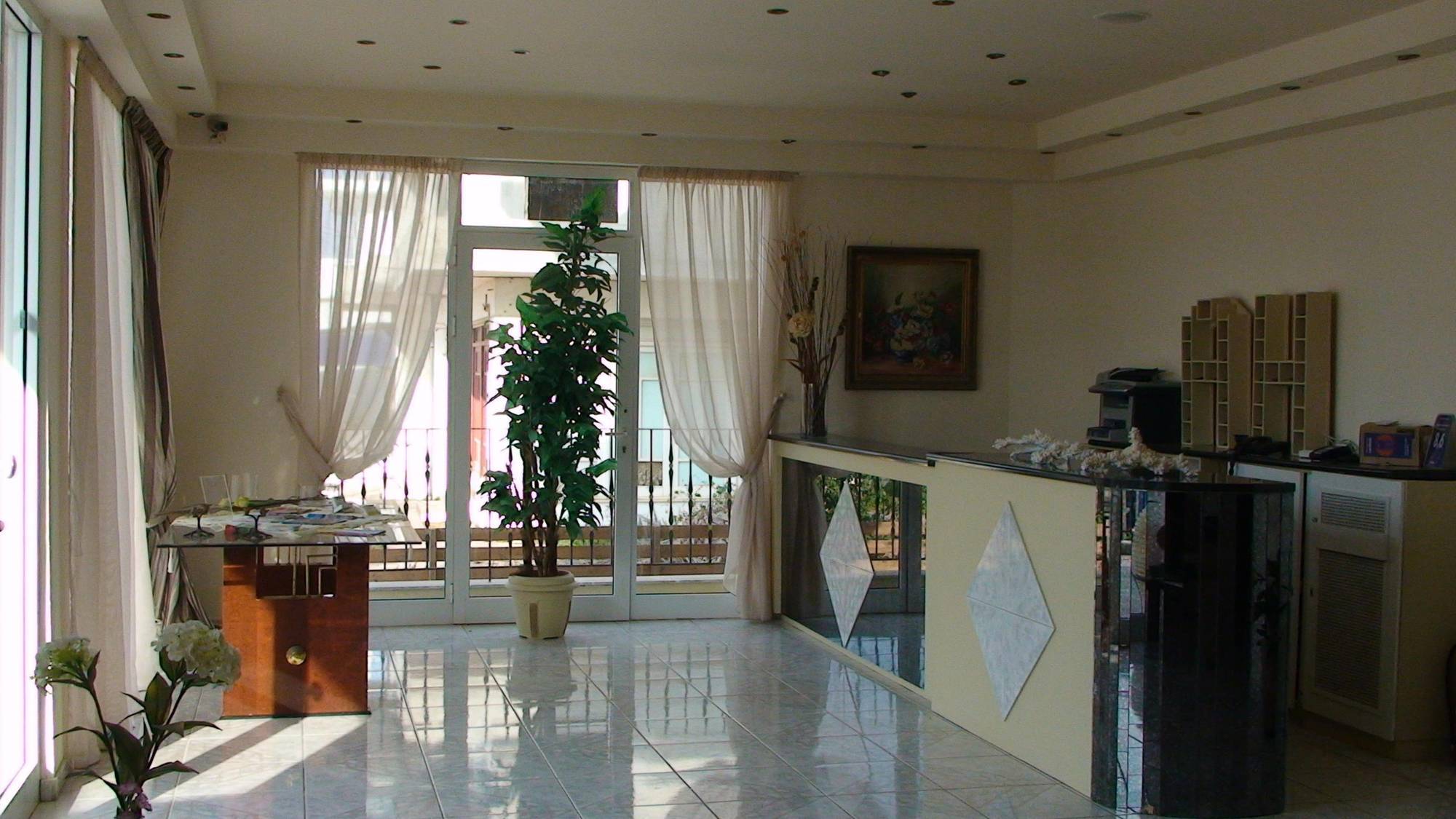 Ambrosia Hotel Mália Zewnętrze zdjęcie